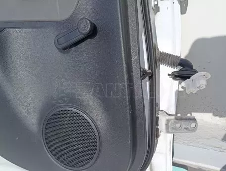 Πόρτα πίσω αριστερή οδηγού από Toyota Yaris Comfort 2020 - 00000 