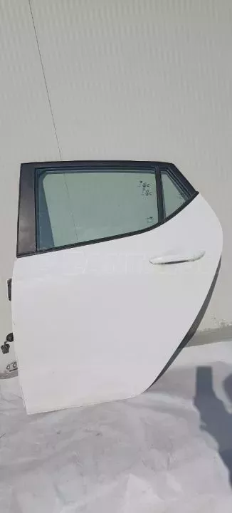 Πόρτα πίσω αριστερή οδηγού από Hyundai i10 Trend 2017 - 00000