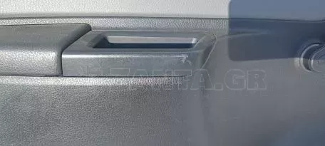 Πόρτα πίσω αριστερή συνοδηγού από Toyota Yaris Hybrid Comfort 2017 - 00000 