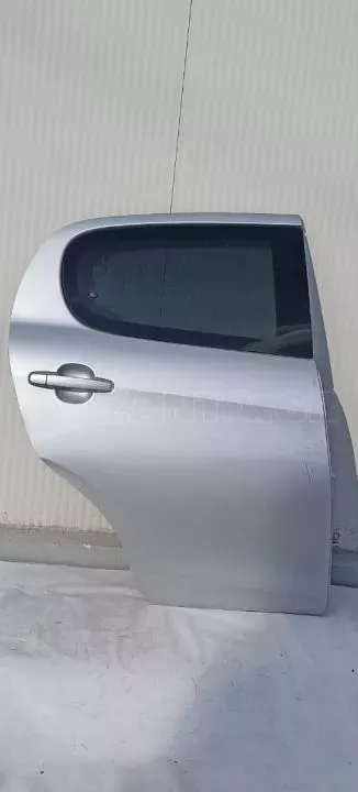 Πόρτα πίσω δεξιά συνοδηγού από Peugeot 108 Style 2021 - 00000