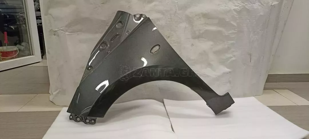 Φτερό μπροστά αριστερά οδηγού από Toyota AYGO x-play 2021 - 00000