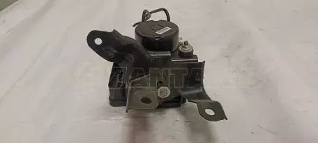 Σετ εγκεφάλου και αντλία ABS από Toyota Yaris - 44540-0D130 