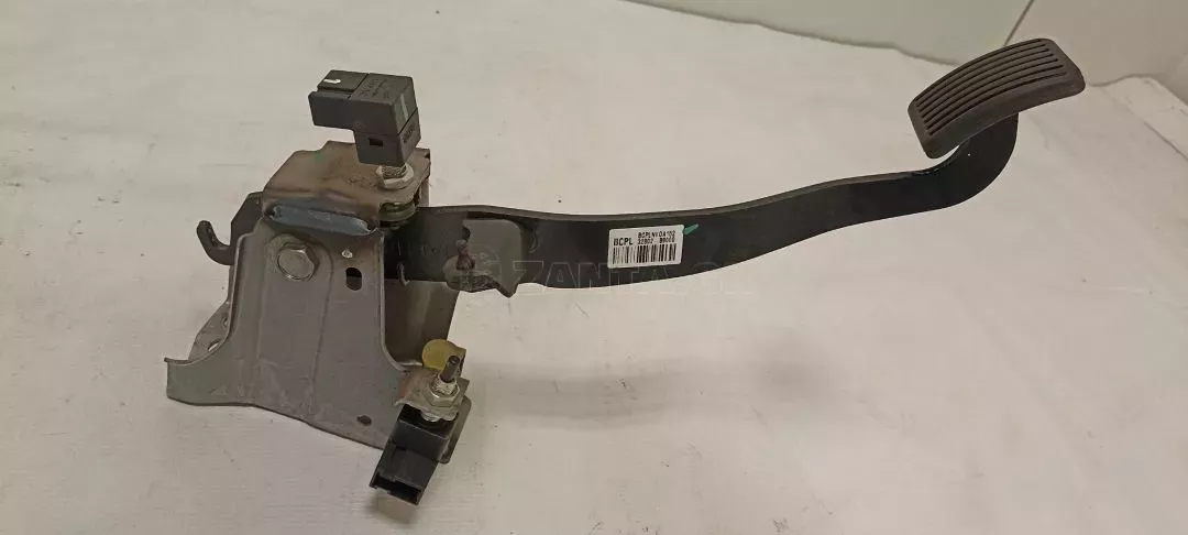 Σετ πεντάλ συμπλέκτη από Hyundai i10 - 32802-B9000
