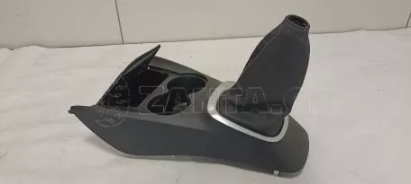 Κονσόλα κεντρική από Toyota Yaris - 58837-0D020 58842-0D140 58804-0D190 58821-0D080 