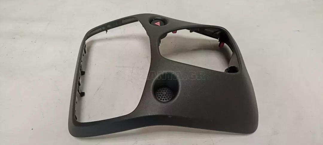 Κεντρικό πάνελ ταμπλό από Toyota Aygo - 55405-0H030