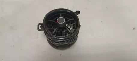 Αριστερό ταμπλό αεραγωγού από TOYOTA YARIS - 555686-2280 