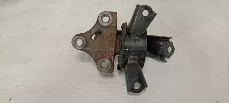 Βάση Μηχανής από Mitsubishi Space Star - 2910A097 