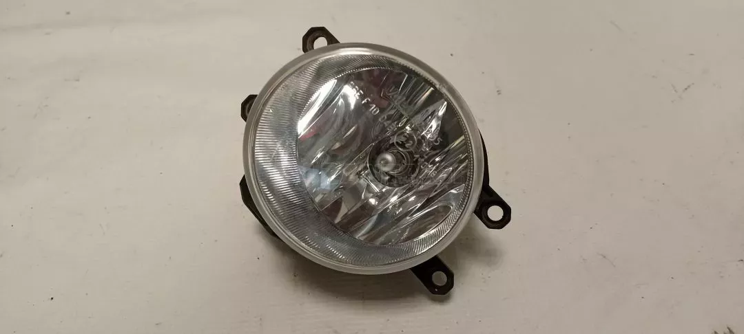 Αριστερός Προβολέας Ομίχλης από Toyota Yaris - 90008497 81220-02110 90008499