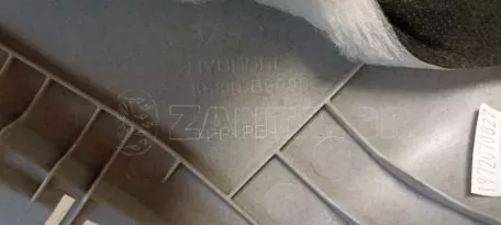 Μπροστινή επένδυση Δεξιού στύλου από Hyundai i10 - 85810B9000 