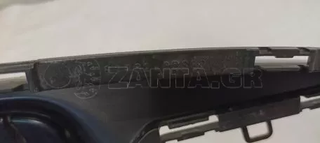 Αριστερό μπροστινό γυαλιστερό δίχτυ προφυλακτήρα από Toyota Yaris - 81482-0D330 