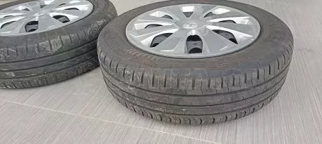 2 Ζάντες 14αρες με τάσια και λάστιχα 2016 165/65 R14 από Peugeot 108 