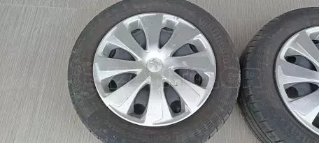 2 Ζάντες 14αρες με τάσια και λάστιχα 2016 165/65 R14 από Peugeot 108 
