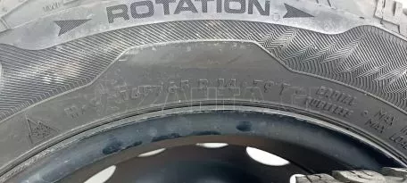 3 ζάντες 14αρια με λάστιχα 165/65 R14 
