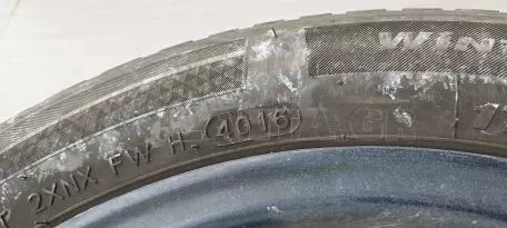 4 Ζάντες 15αρες με λάστιχο 2016 175/60 R15 