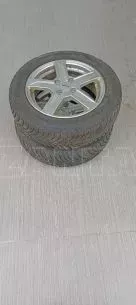 2 Ζάντες 15αρες με Λάστιχα 2022 175/65 R15 από Toyota Yaris 