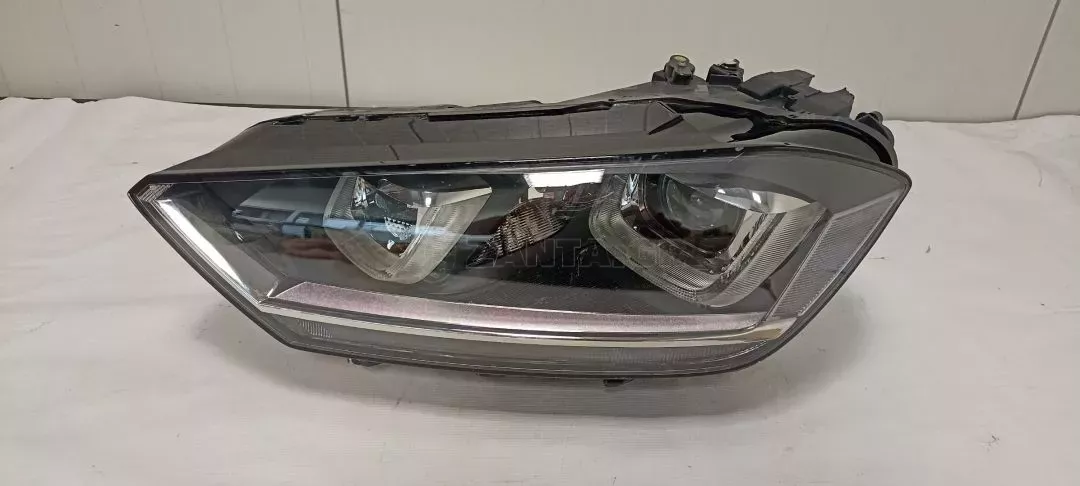 Αριστερός προβολέας από Volkswagen Golf Sportsvan - 517941033B
