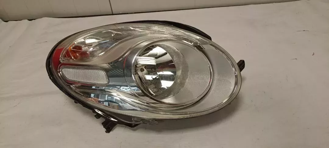 Δεξί μπροστινό φανάρι από FIAT 500L - 47520748