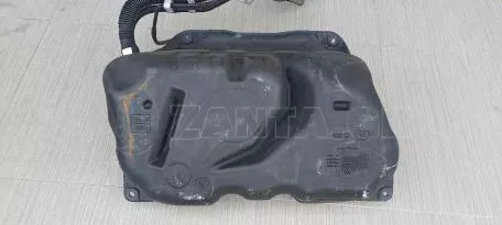 Ρεζερβουάρ καυσίμου από Toyota Yaris III P13 FL - 77100-0D221 