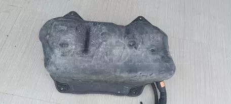 Ρεζερβουάρ καυσίμου από Toyota Yaris III P13 Hybrid - 77100-0D261 