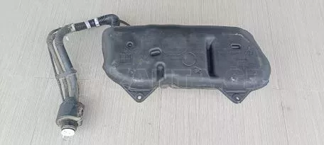 Ρεζερβουάρ καυσίμου από Toyota Yaris III P13 Hybrid - 77100-0D261 