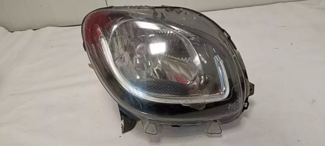 Δεξιός προβολέας από SMART ForTwo Coupe - A4539063601