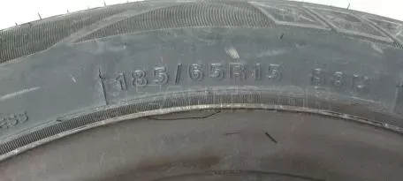 4αδα ζάντες 15αρες με λάστιχα 2021 185/65R15 