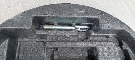 Αφρολέξ πορτμπαγκάζ από Toyota Yaris - 64993-0D040 