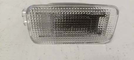 Εσωτερικό Φως από Toyota YARIS - 81330-02060 
