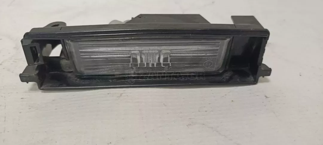 Φωτισμός πινακίδας κυκλοφορίας από TOYOTA AYGO - FEKA02-256