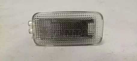 Εσωτερικό Φως από Toyota YARIS - 81330-02060 