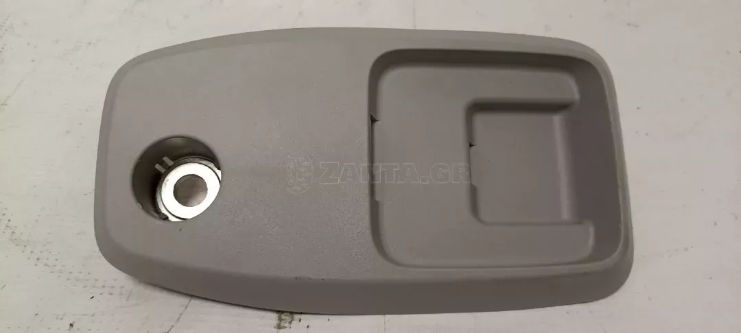 Καπάκι βάσης ζώνης ασφαλείας από TOYOTA YARIS - 73137-0D020
