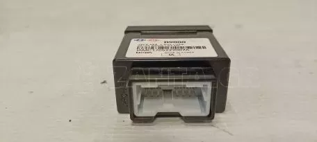 Διακόπτης AUX USB από HUYNDAI I10 - 96120-B9000 