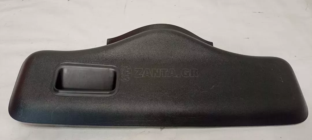 Κάλυμμα πίσω πόρτας από Hyundai i10 - 81750-B9000