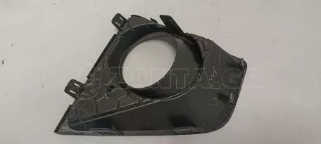 Κάλυμμα φαναριού ομίχλης από Mitsubishi Space Star - 6400J773 