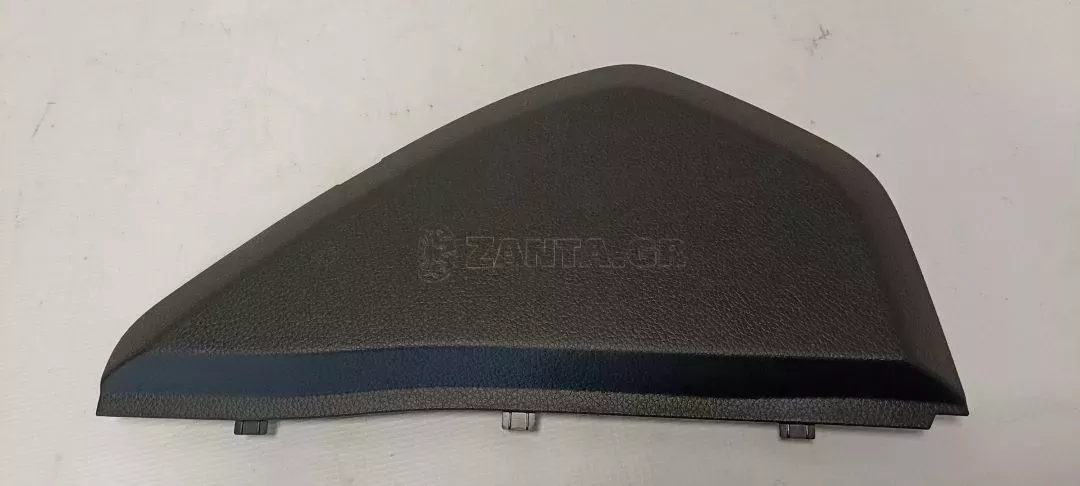 Κάλυμμα δεξιάς πλευράς ταμπλό από Nissan Qashqai J11 - 684984EA0A
