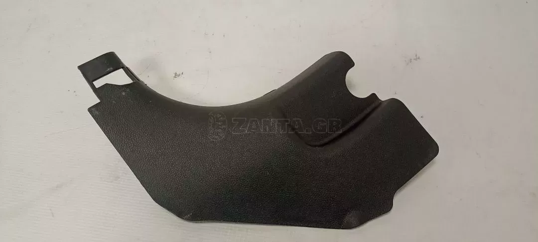 Κάλυμμα κάτω μεσαίας κολώνας αριστερά από Hyundai i10 - 85823B9000