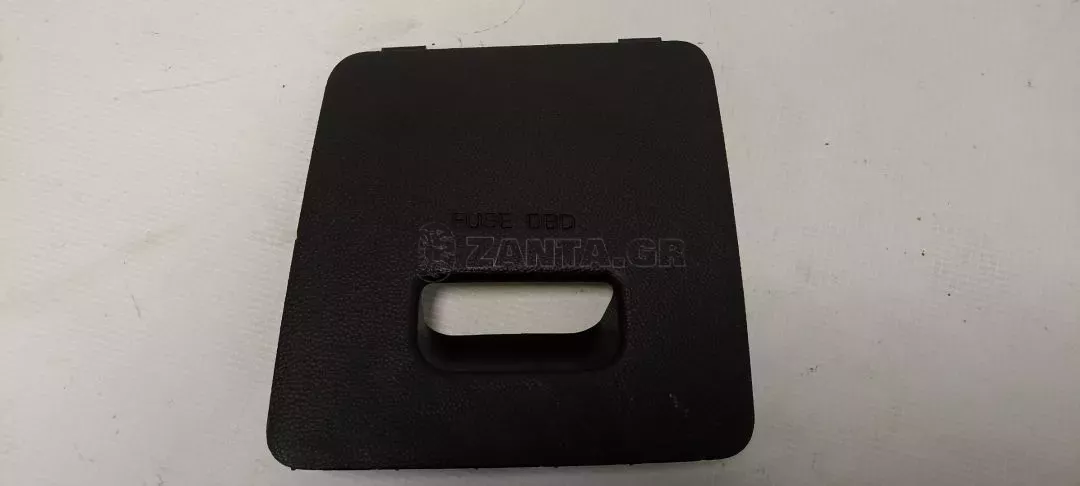 Καπάκι ασφαλειοθήκης από Hyundai i10 - XB9847-5600
