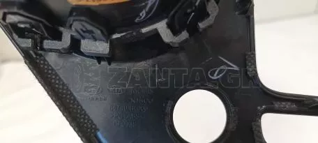 Πλαίσιο ταμπλό για ραδιόφωνο και αεραγωγούς από Hyundai i10 - 84740-B4000 