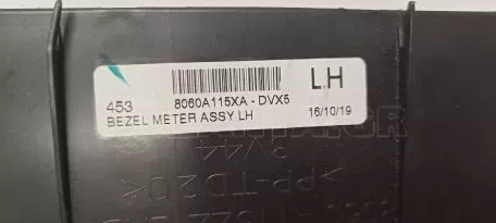 Πλαίσιο ταχύμετρου από Mitsubishi Space Star - 8060A115ZZ 8060A410XA 