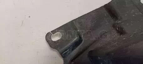 Δεξί Κάτω Κάλυμμα Κινητήρα από Toyota Yaris - 51441-0D231 