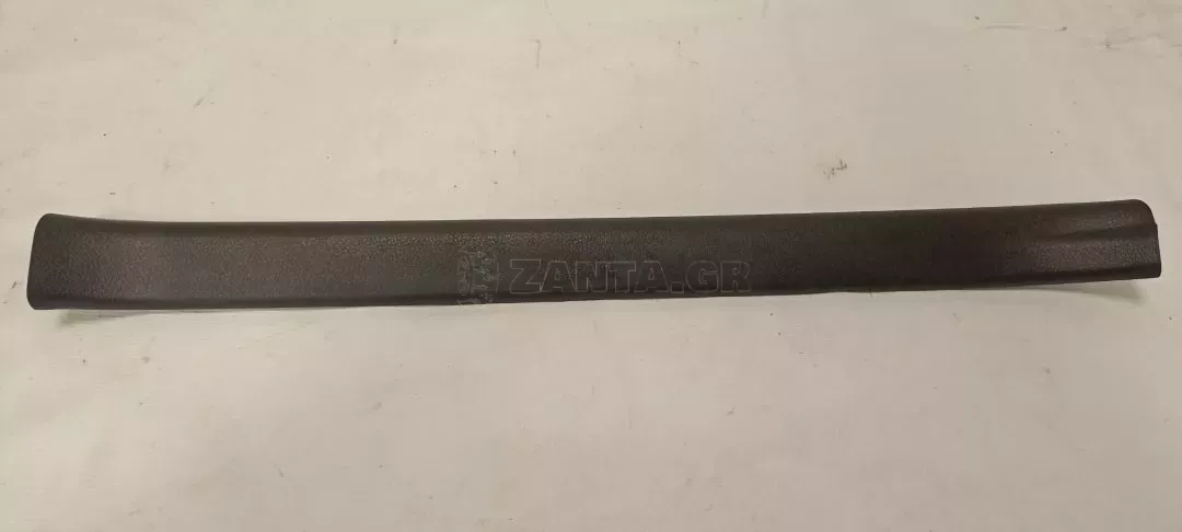 Δεξιά Εμπρός Εσωτερική Επένδυση από Toyota Yaris - 67914-0D200