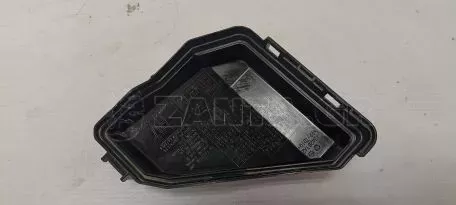 Κάλυμμα ασφαλειοθήκης από Toyota Yaris - 82662-52791 
