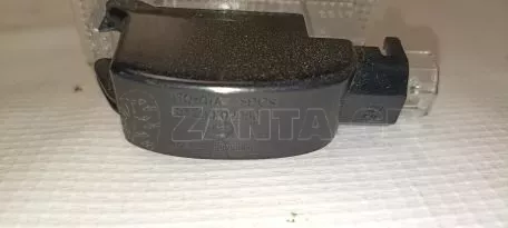 Εσωτερικό Φως από Toyota YARIS - 81330-02060 