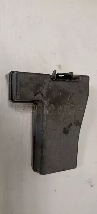Κάλυμμα Άνω Μέρους Κουτιού Ρελέ και Ασφαλειών από Hyundai i10 - 91950-B4422