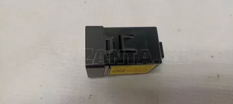 USB Θύρα από HYUNDAI i10 - 96120-K6100 AIM F2106240691 