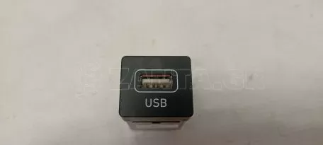 USB Θύρα από HYUNDAI i10 - 96120-K6100 AIM F2106240691 