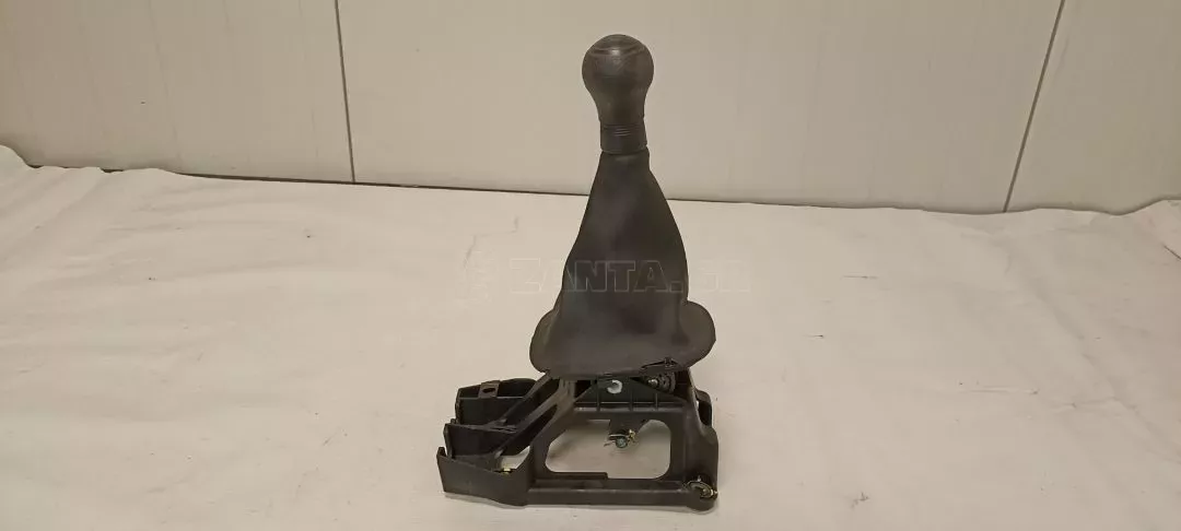 Λεβιές Ταχυτήτων από Toyota Aygo - 33530-0H030