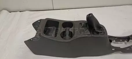 Κεντρική κονσόλα ανάμεσα στα καθίσματα από Mitsubishi Space Star - 8011A941ZZ 8011Β058ΧΑ 