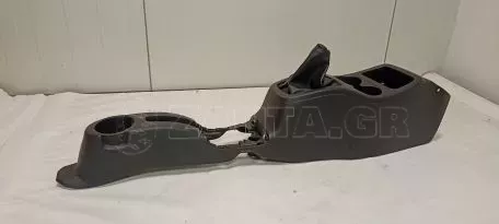 Κεντρική κονσόλα ανάμεσα στα καθίσματα από Mitsubishi Space Star - 8011A941ZZ 8011Β058ΧΑ 
