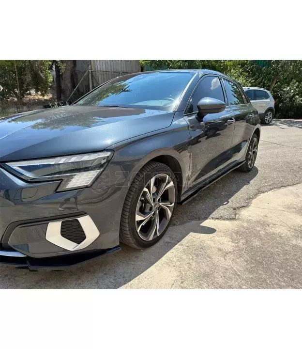 Επιπρόσθετα Μαρσπιέ Audi A3 8Y (2020-)
